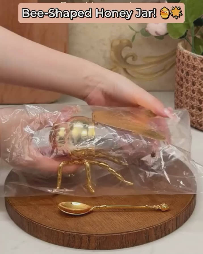 Bee Shaped Honey Jar with Spoon